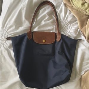 Navy blue medium sized long champ tote